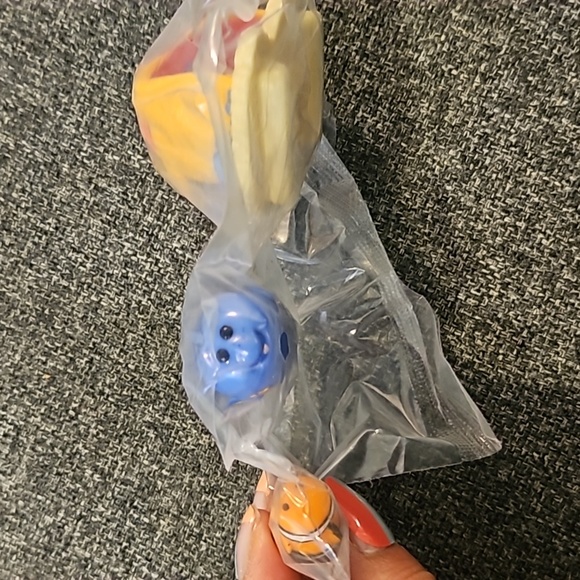 Dory & Nemo Disney 100 Series 3 Tsum Tsum - Picture 3 of 3